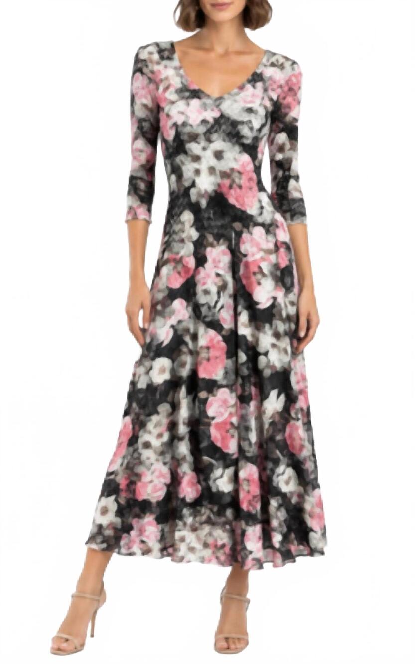 NEW KOMAROV long sleeve v neck dress in blush blooms